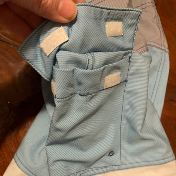 Men’s toes on the nose board shorts - Picture 5 of 9